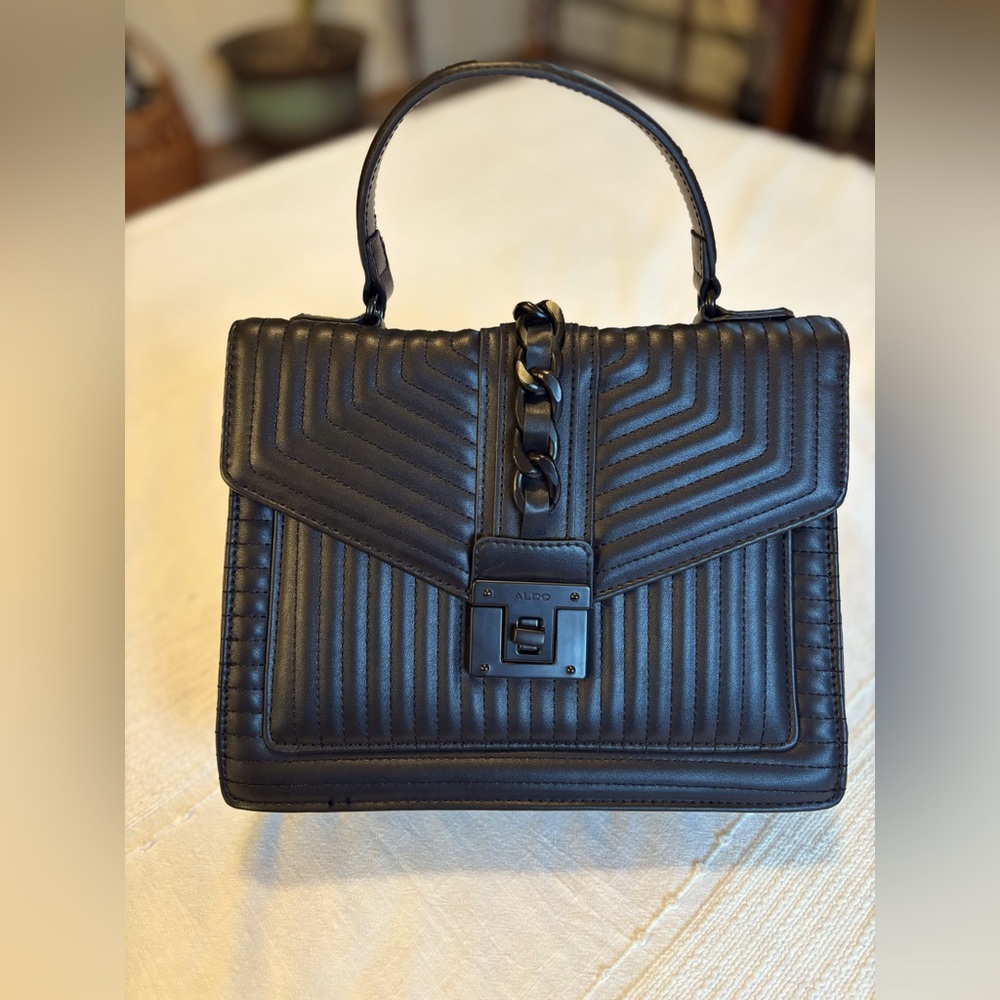 ALDO Textured Handbag like new